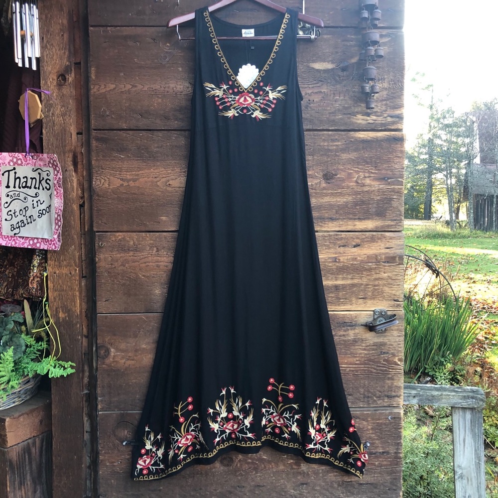 Litchiken Black Embroidered Sleeveless Maxi Dress